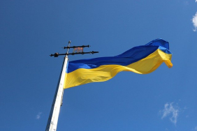 Avec le peuple ukrainien, pour la paix.
