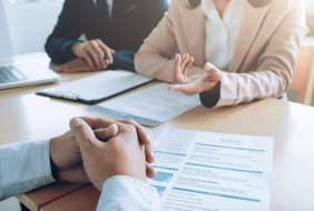 Recruter pour remplacer un salarié en poste n'est pas licencier irrégulièrement...